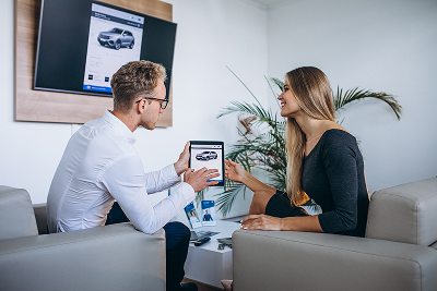 CRM automobile : définition, rôle et avantages pour une concession